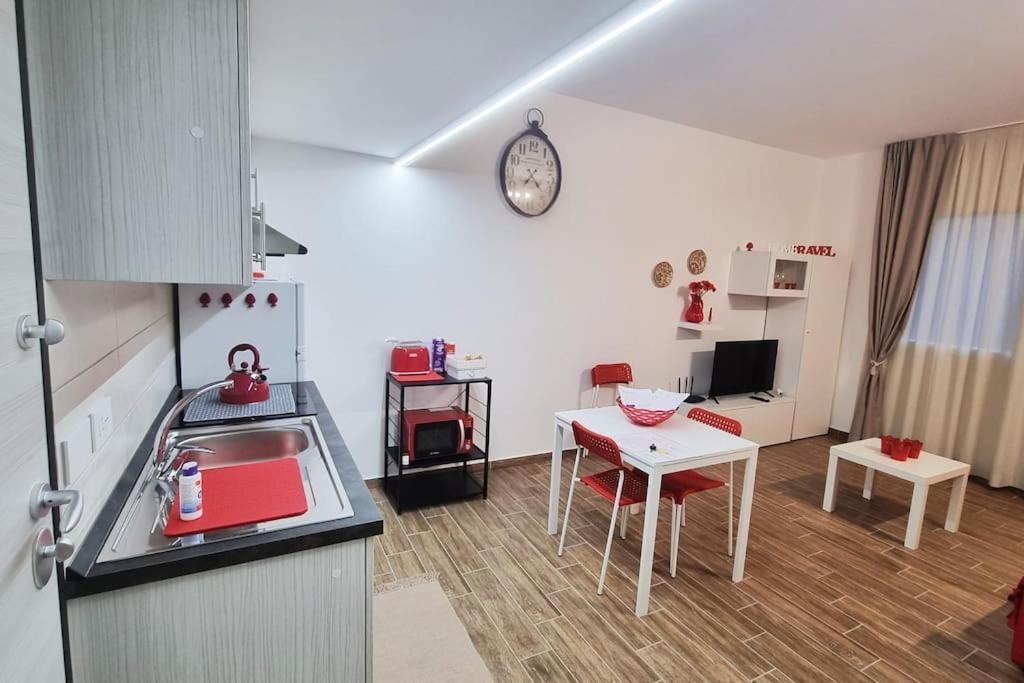 Simply The - And Parking Space By Balsamotto Apartment *
